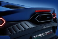 Versenytechnológiákkal jön a legújabb Lamborghini 76