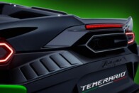 Versenytechnológiákkal jön a legújabb Lamborghini 81