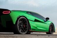 Versenytechnológiákkal jön a legújabb Lamborghini 51