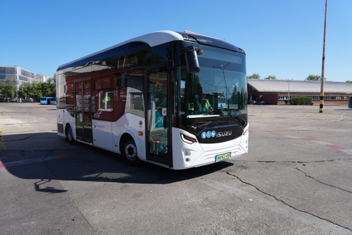 Új midibusz vendégeskedik Budapesten
