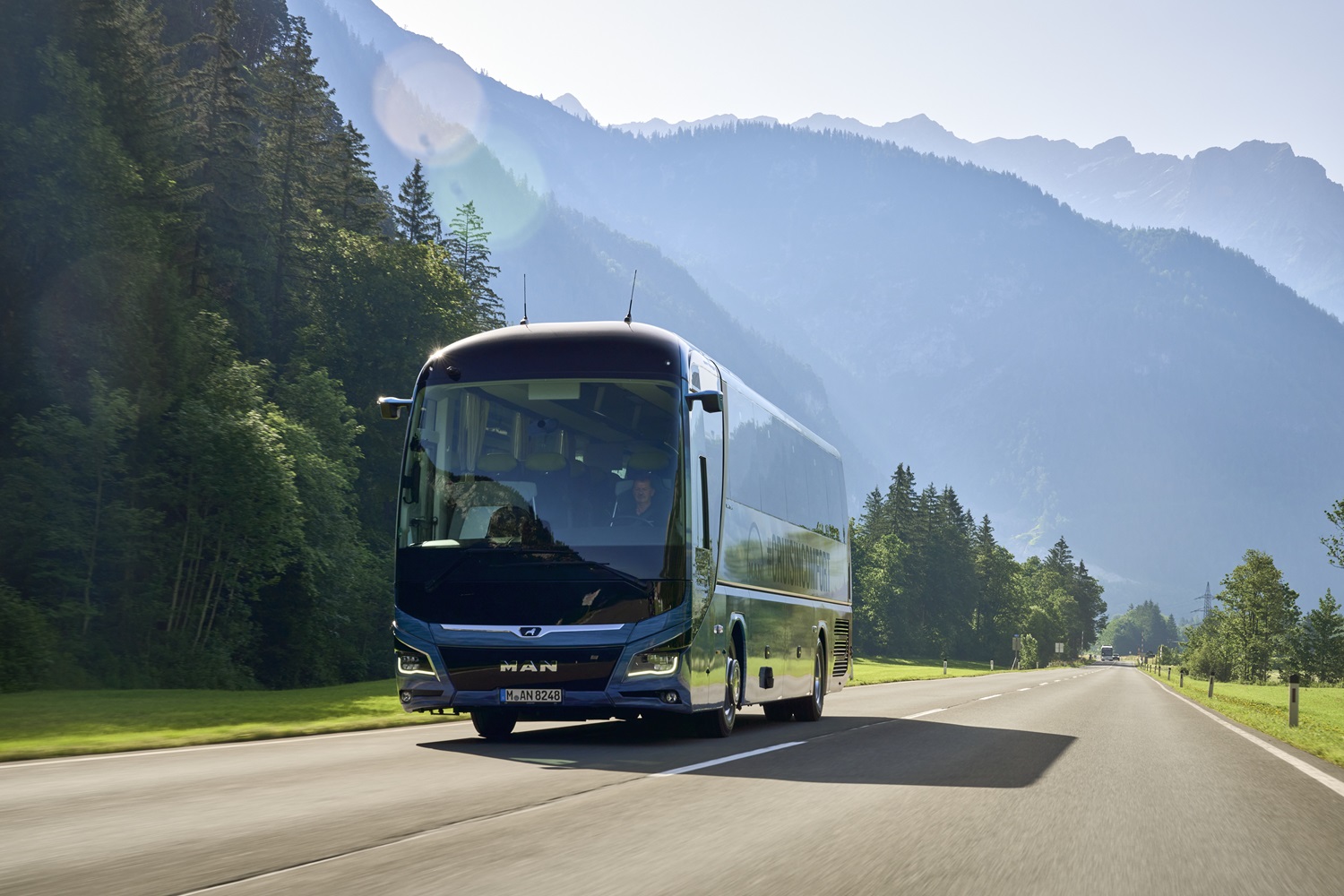 Holttérgyilkos távolsági buszok jönnek 1