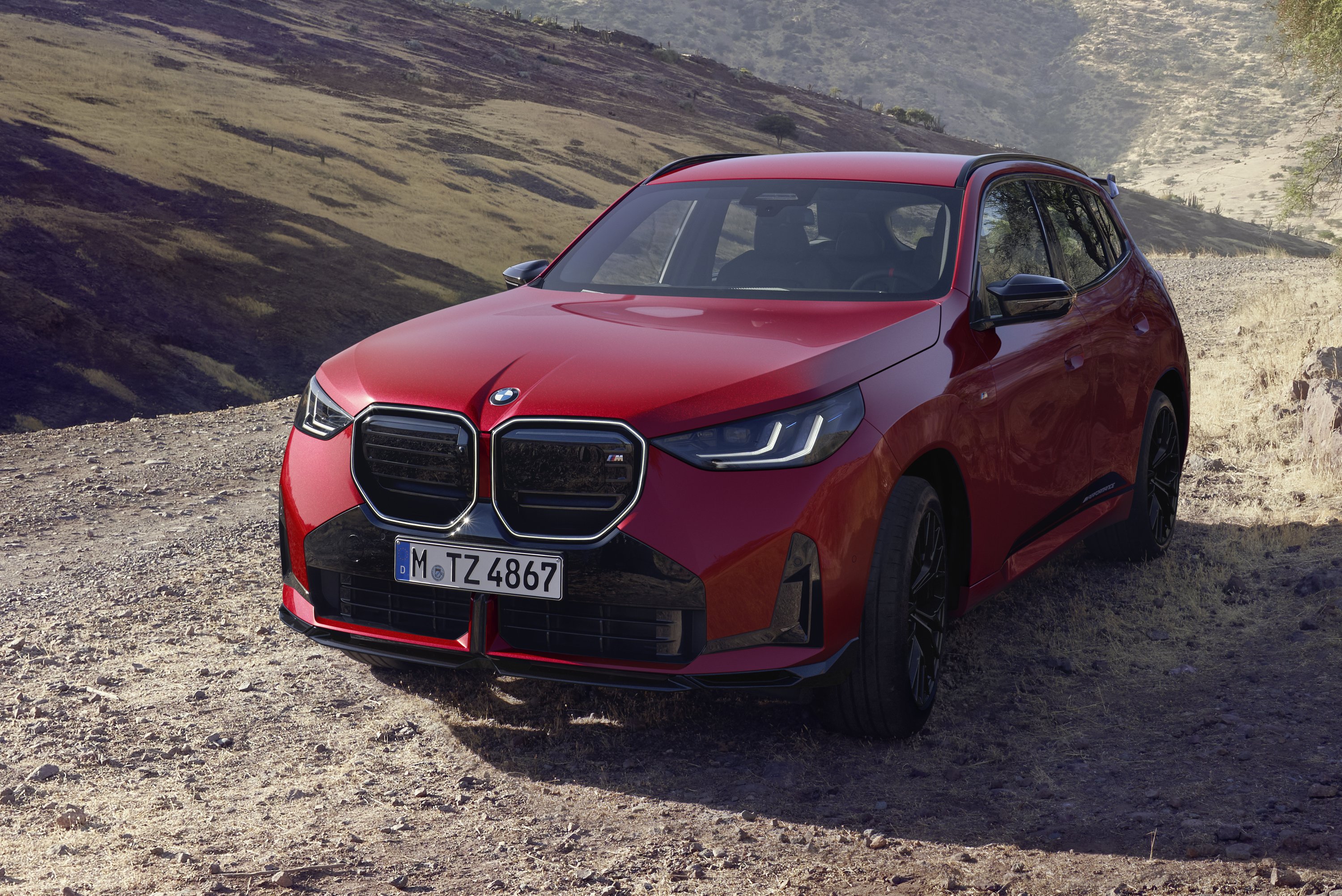 Már félelmetesíthető a BMW családi SUV-ja 11