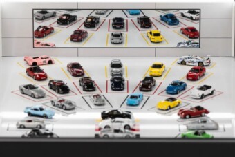 5 millióért vett valaki 45 darab Porschét