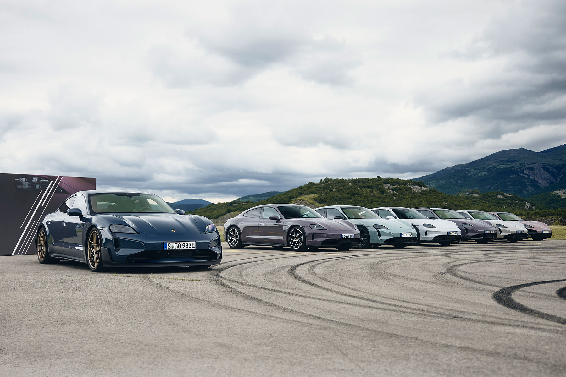 Pokoli lett a gyárilag 1100 lóerő feletti Porsche 5