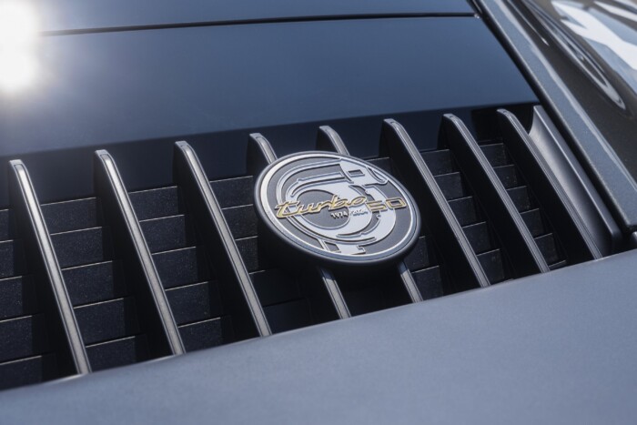 Ötven évet sűrített egyetlen autóba a Porsche 9