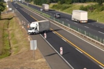 Újabb ész nélkül tolatók a hazai gyorsforgalmikon