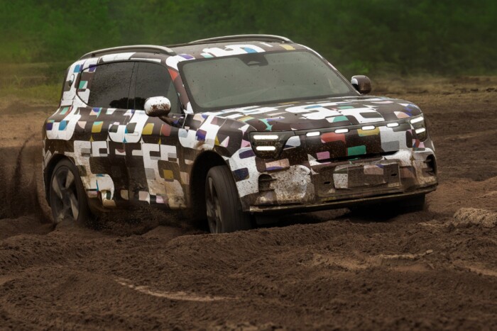 Pofás családi SUV-val erősít a kisautó-specialista