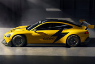 Lekorlátozták az 1500 lóerős autót, tömeghisztéria tört ki 7 Lekorlátozták az 1500 lóerős autót, tömeghisztéria tört ki 7