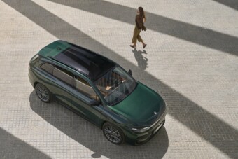 Itt a Peugeot 5008 Kínából adoptált féltestvére