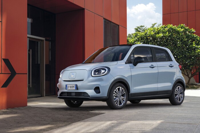 Megérkezett Európába a Dacia-gyilkos kisautó