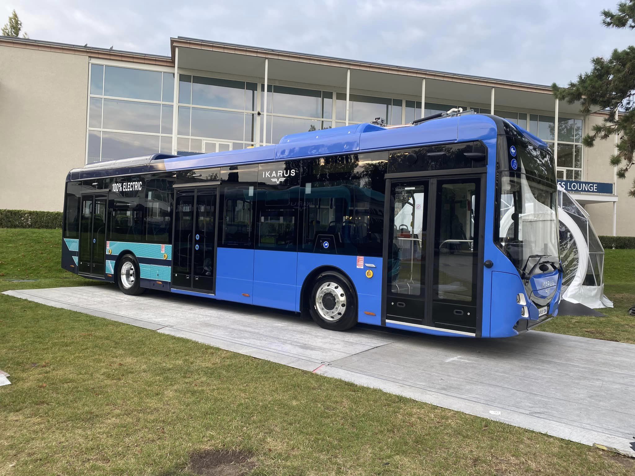 Megérkeztek az első fotók a legújabb Ikarusokról 1