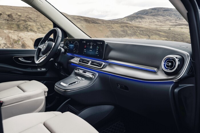 40 éves a Mercedes-Benz ikonikus modellje 2