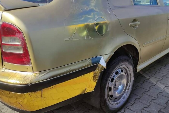 Kiég a szem ettől az „aranyossá” varázsolt Skodától