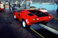 Visszatért születése helyére a legendás Lamborghini 24