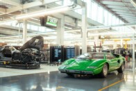 Visszatért születése helyére a legendás Lamborghini 35