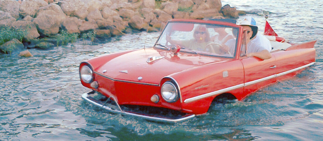 Ezekkel az autókkal simán behajthatsz a Dunába