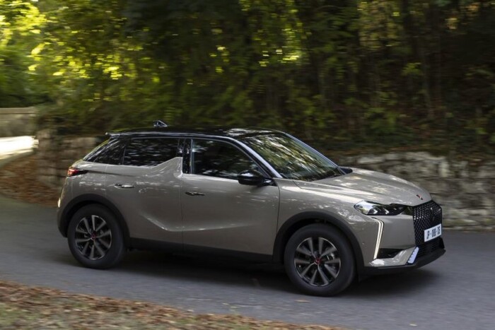 Leváló alkatrész nyársalhat fel ebben az autóban 1 | Vezess Leváló alkatrész nyársalhat fel ebben az autóban 1