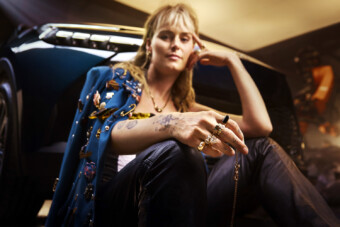 Autóalkatrészből készültek gyémántékszerek