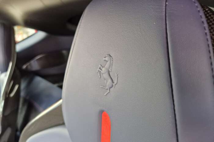 A V12 él, de mi meghalnánk érte 16