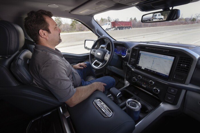 Továbbfejlesztette önvezető rendszerét a Ford