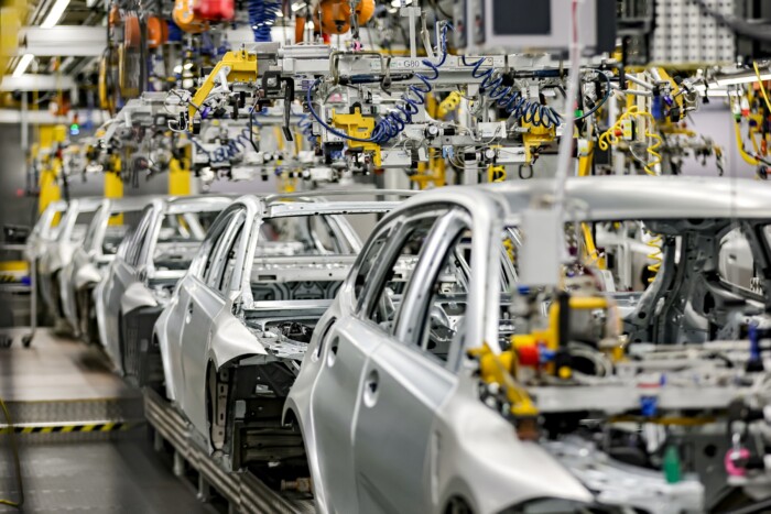 Magyar alkatrészek miatt lehet baj 1,5 millió BMW-vel