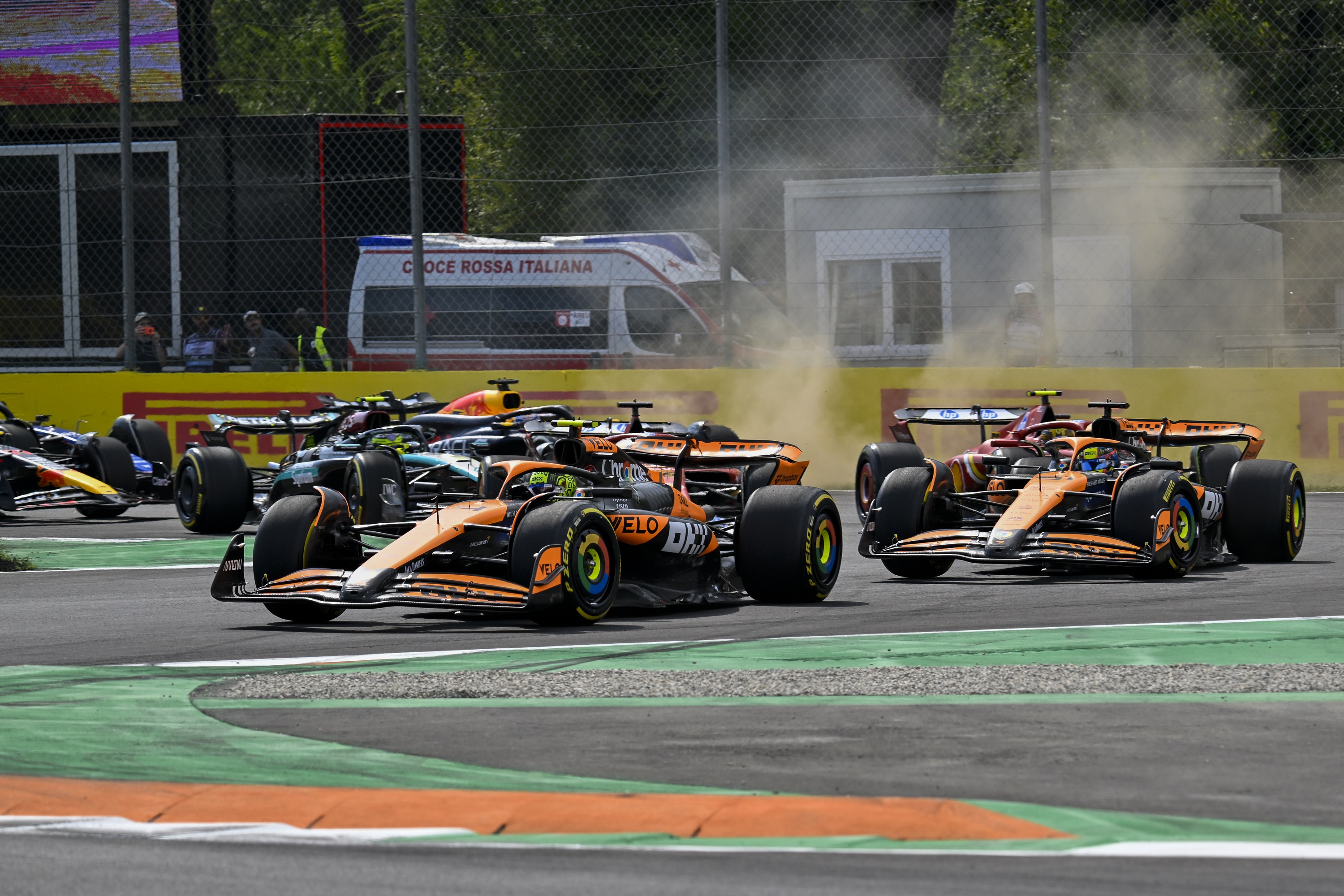 F1: Eldőlt, jönnek a csapatutasítások a McLarennél