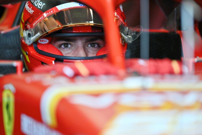 F1: Mozdulni sem bírt a Ferrari-pilóta 3