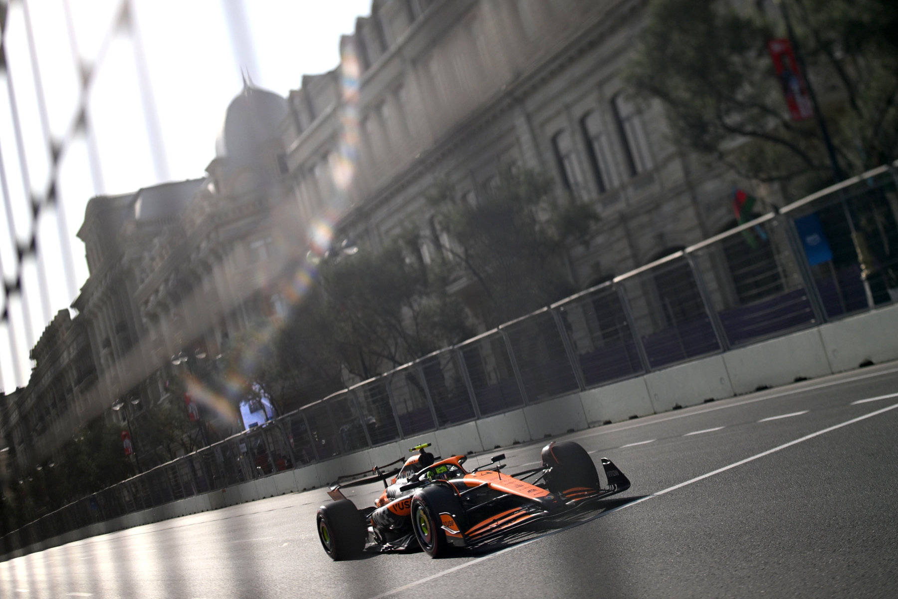 F1: Megmagyarázta a drámai kiesését Norris
