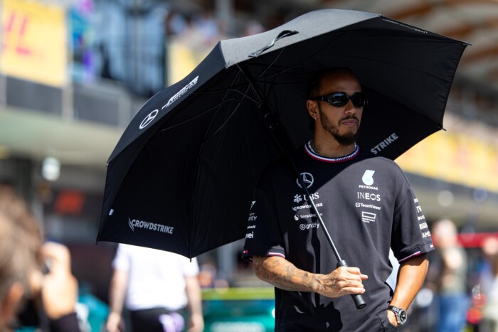 F1: Ilyen furcsán még nem kellett vezetnie Hamiltonnak 2