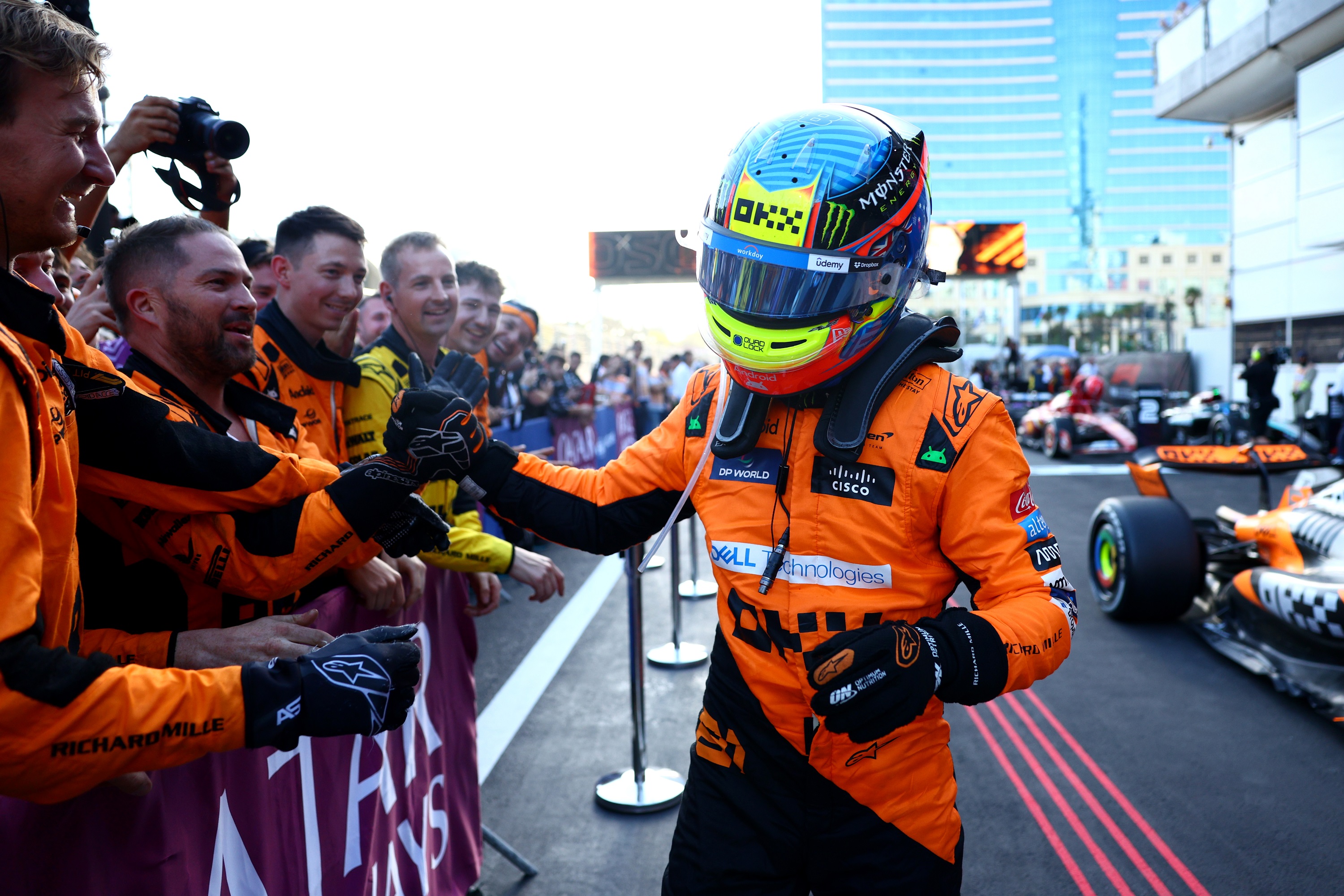 A győzelem ünneplése miatt büntettek az F1-ben