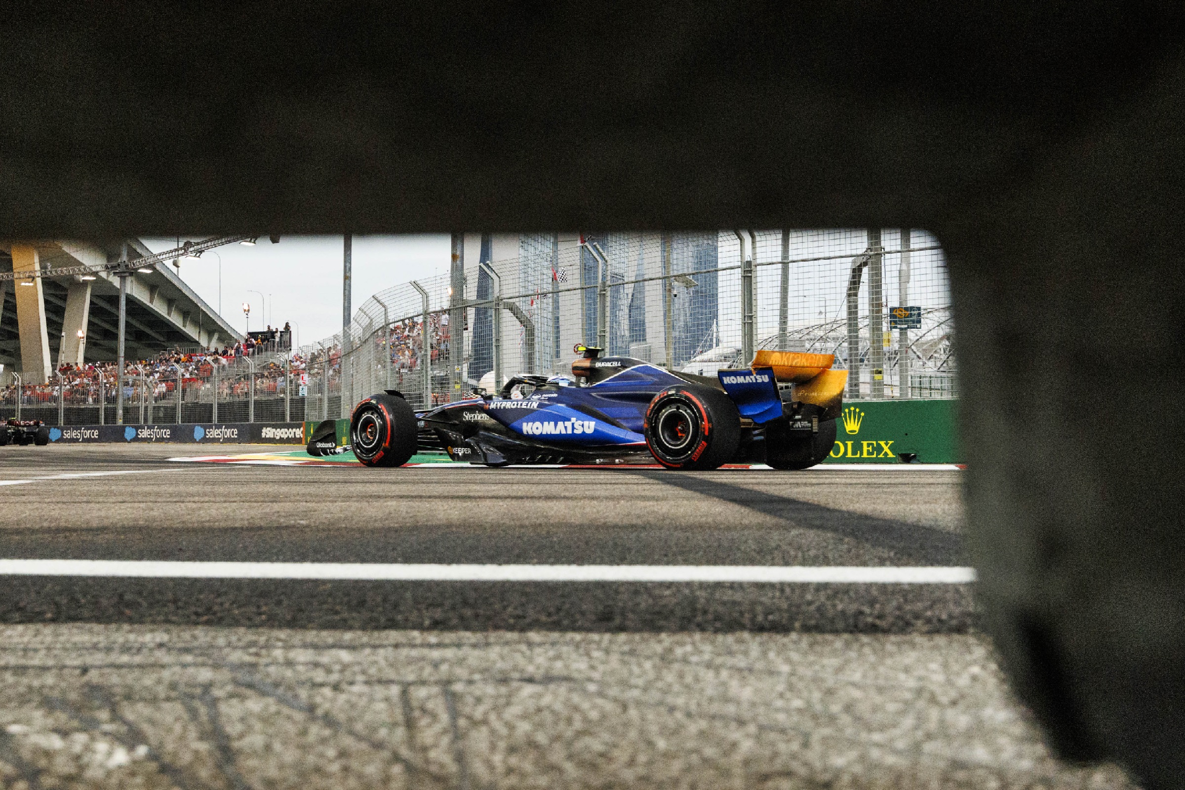 Az újonc is kifigurázta az F1 hülye szabályát