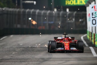 F1: Már bánja Leclerc, hogy a Ferrarira mutogatott