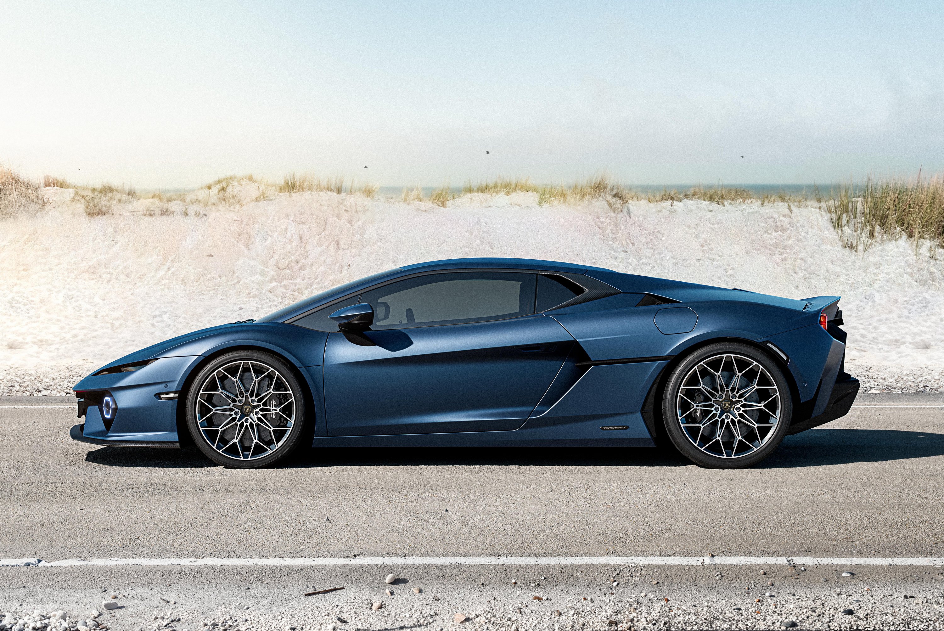 Bitang erős, de csak suttog az új Lamborghini