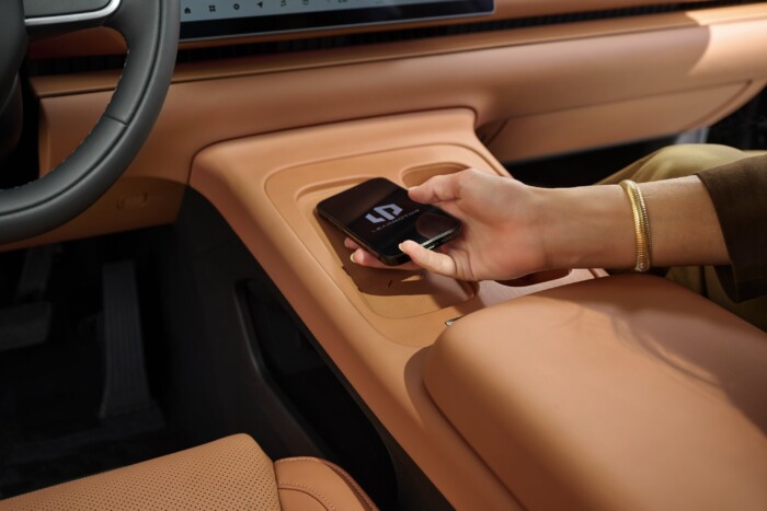 Itt a Peugeot 5008 Kínából adoptált féltestvére 9