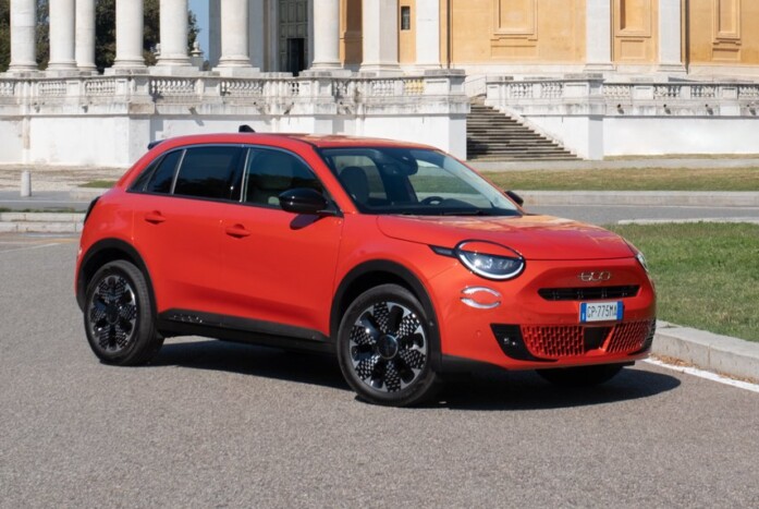 Leváló alkatrész nyársalhat fel ebben az autóban 4 | Vezess Leváló alkatrész nyársalhat fel ebben az autóban 4