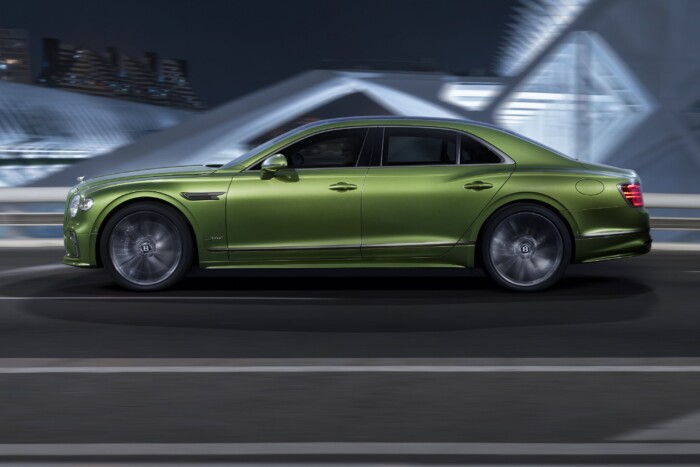 Személyiségzavaros luxus: ötéves a vadonatúj Bentley 6 | Vezess Személyiségzavaros luxus: ötéves a vadonatúj Bentley 6