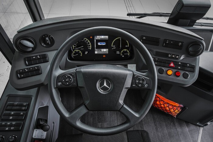 Világpremierrel indította a hetet a Mercedes-Benz 5