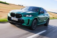 Egyesekkel és nullákkal javítja autóit a BMW 22