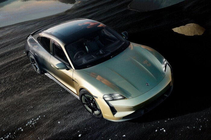 Kína kincsét gyúrták bele ebbe a Porschéba