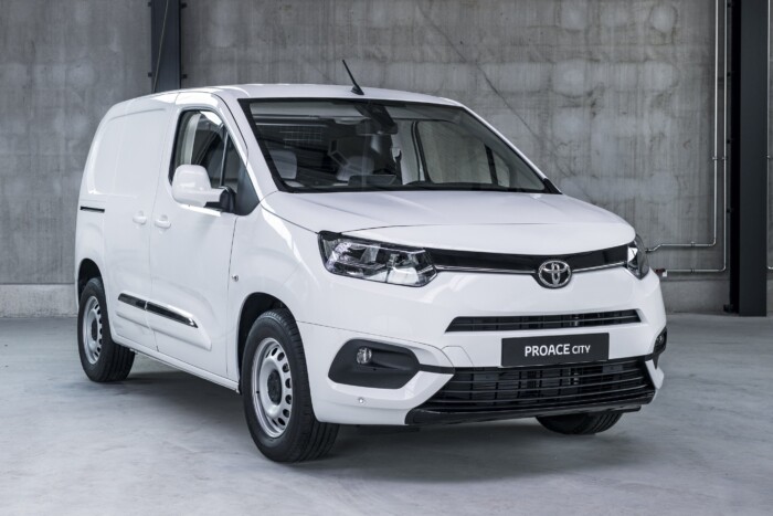 Leváló alkatrész nyársalhat fel ebben az autóban 11 | Vezess Leváló alkatrész nyársalhat fel ebben az autóban 11