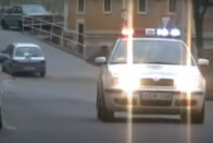 Ezért tapogatják a megállított autó hátulját az amerikai rendőrök 1