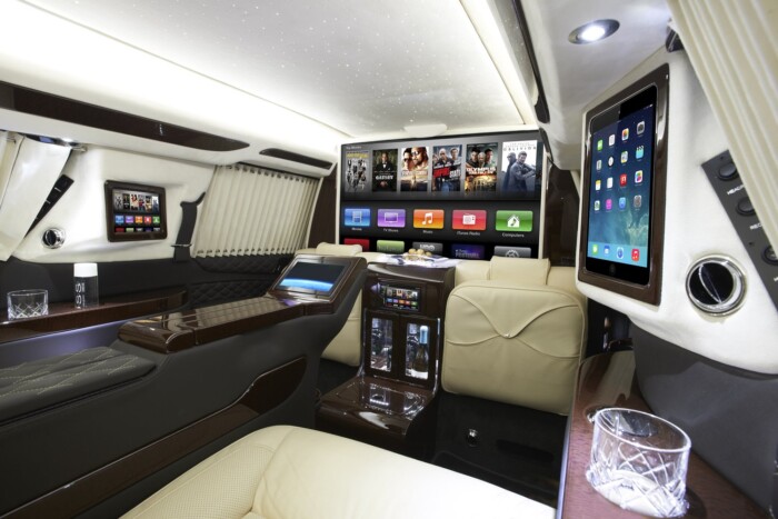 A golyók lepattannak és a milliós konyak sem löttyen ki 2 | Vezess A golyók lepattannak és a milliós konyak sem löttyen ki 2