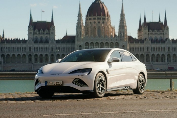 Európa szenved a villanyautókkal, Kína viszont szárnyal 1 | Vezess Európa szenved a villanyautókkal, Kína viszont szárnyal 1