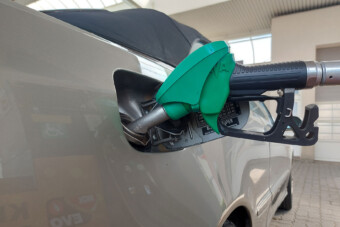 Emelik a jövedéki adót, ennyivel drágul a benzin