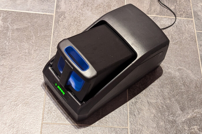 100 kilométert megy egy buszjegy árából ez a Honda 11