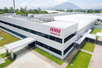 Embertelen gyárat építtet a Toyota