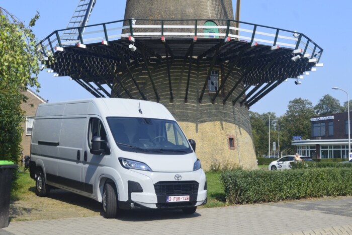 Nagyok bajszát is megráncigálhatja ez a Toyota 14