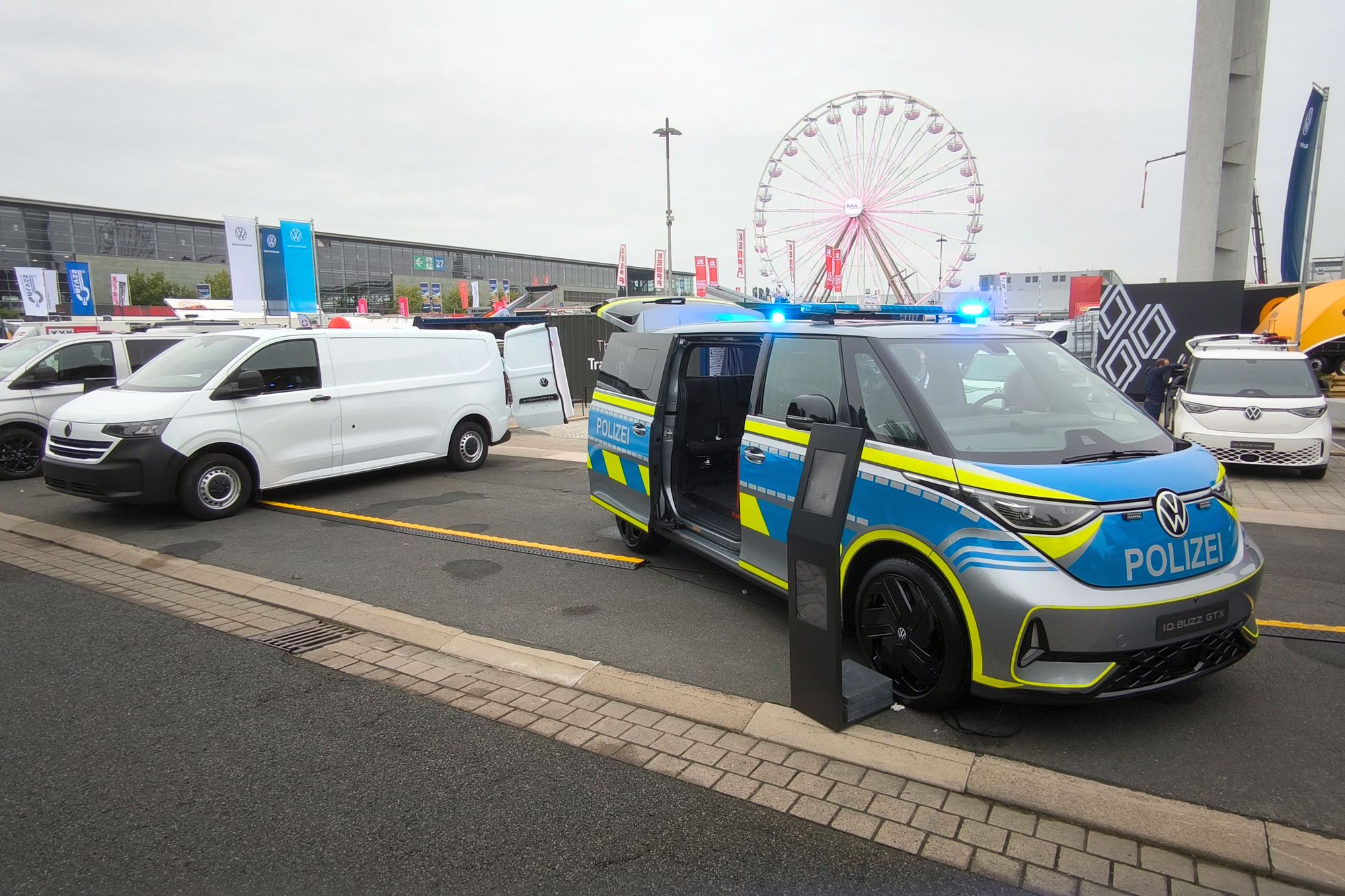 Beültünk az új Fordswagen Transporterbe 13