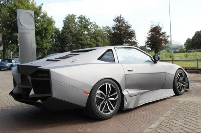 Ezért nem érdemes öreg Toyotából Lambót építeni 4