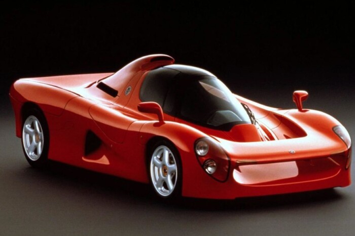 Furulya mellett sikító V12-es is gyártott a Yamaha